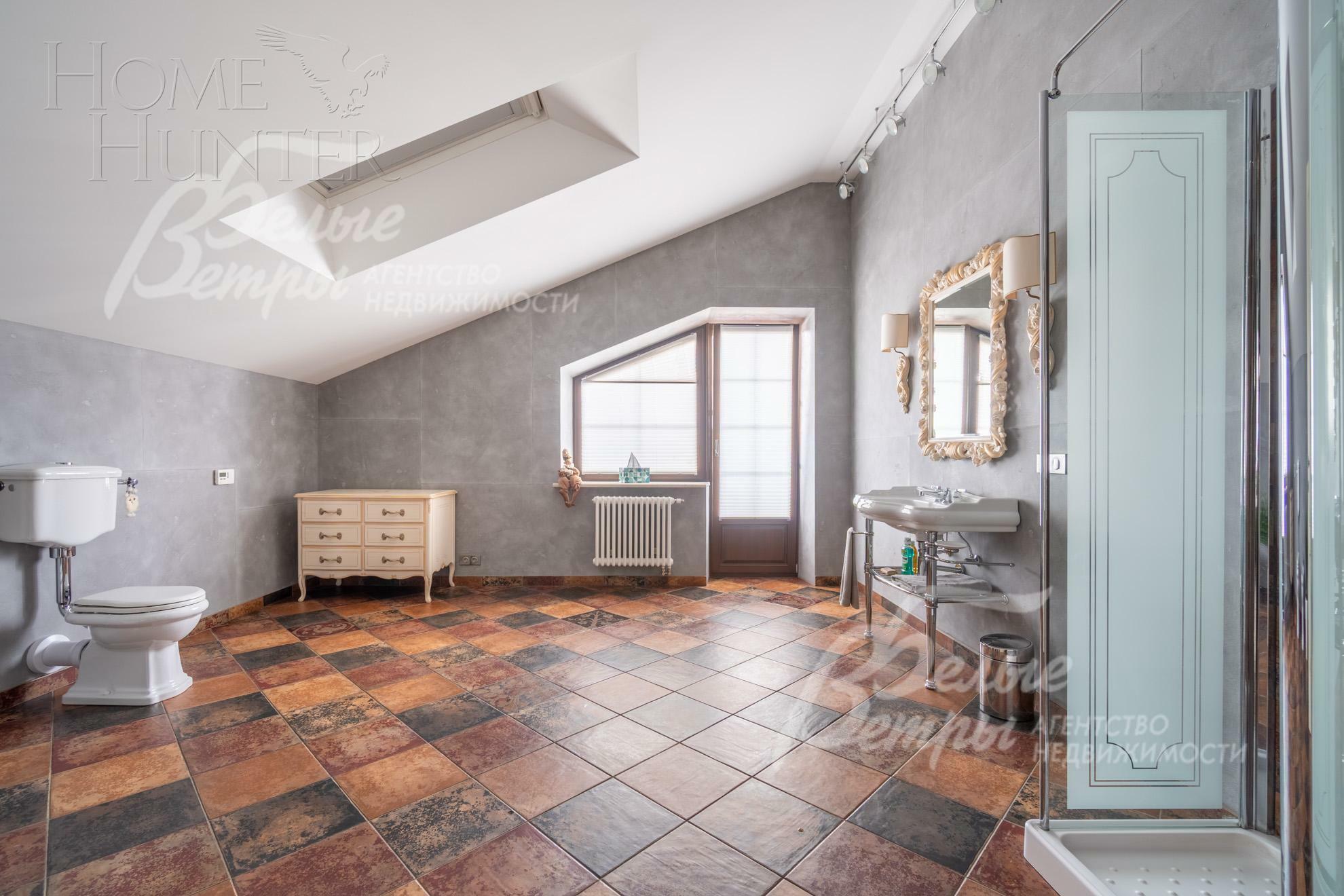 2-этажный коттедж 900 м² с отделкой