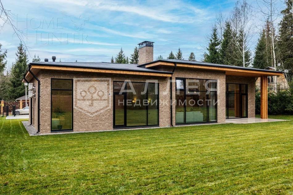 1-этажный коттедж 275 м² с отделкой