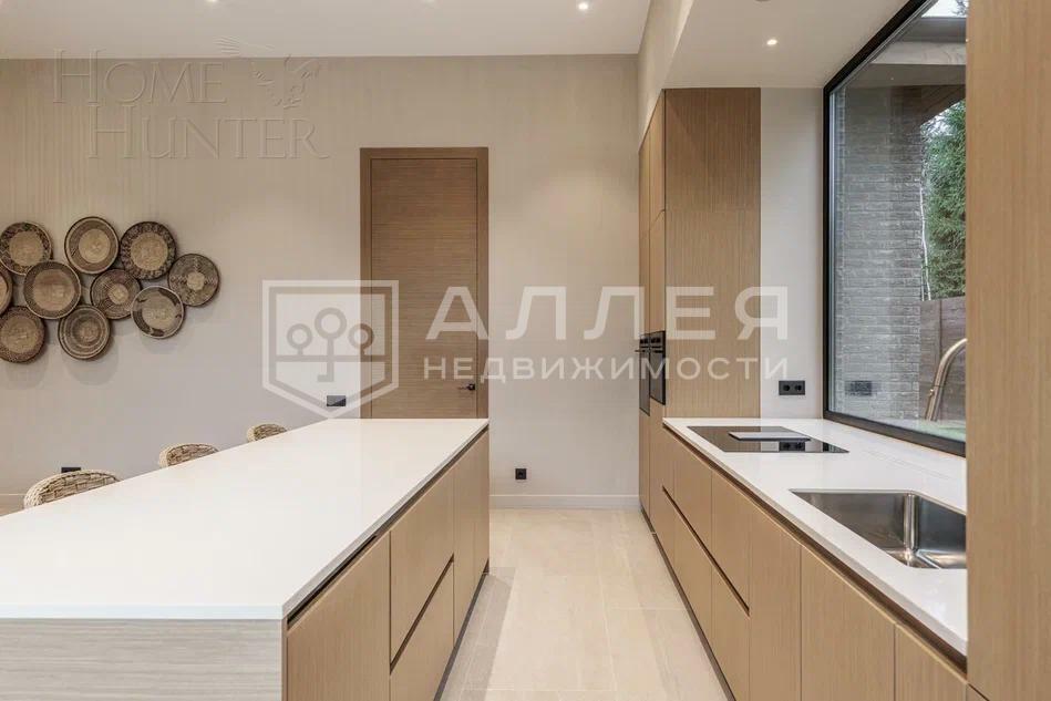 1-этажный коттедж 275 м² с отделкой