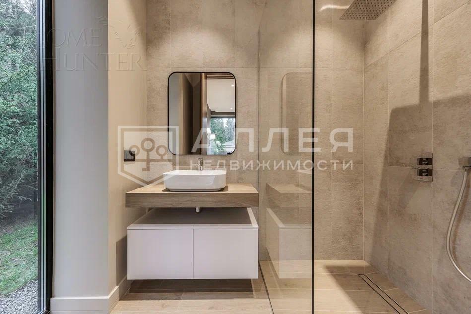 1-этажный коттедж 275 м² с отделкой