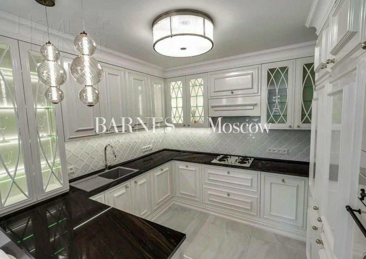 2-этажный коттедж 360 м² с отделкой