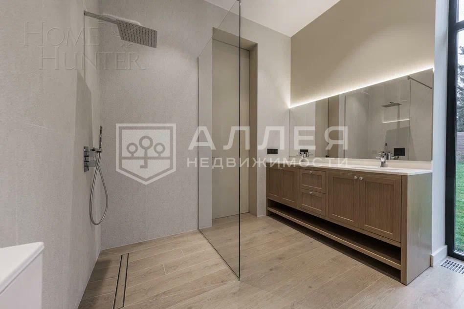 1-этажный коттедж 275 м² с отделкой