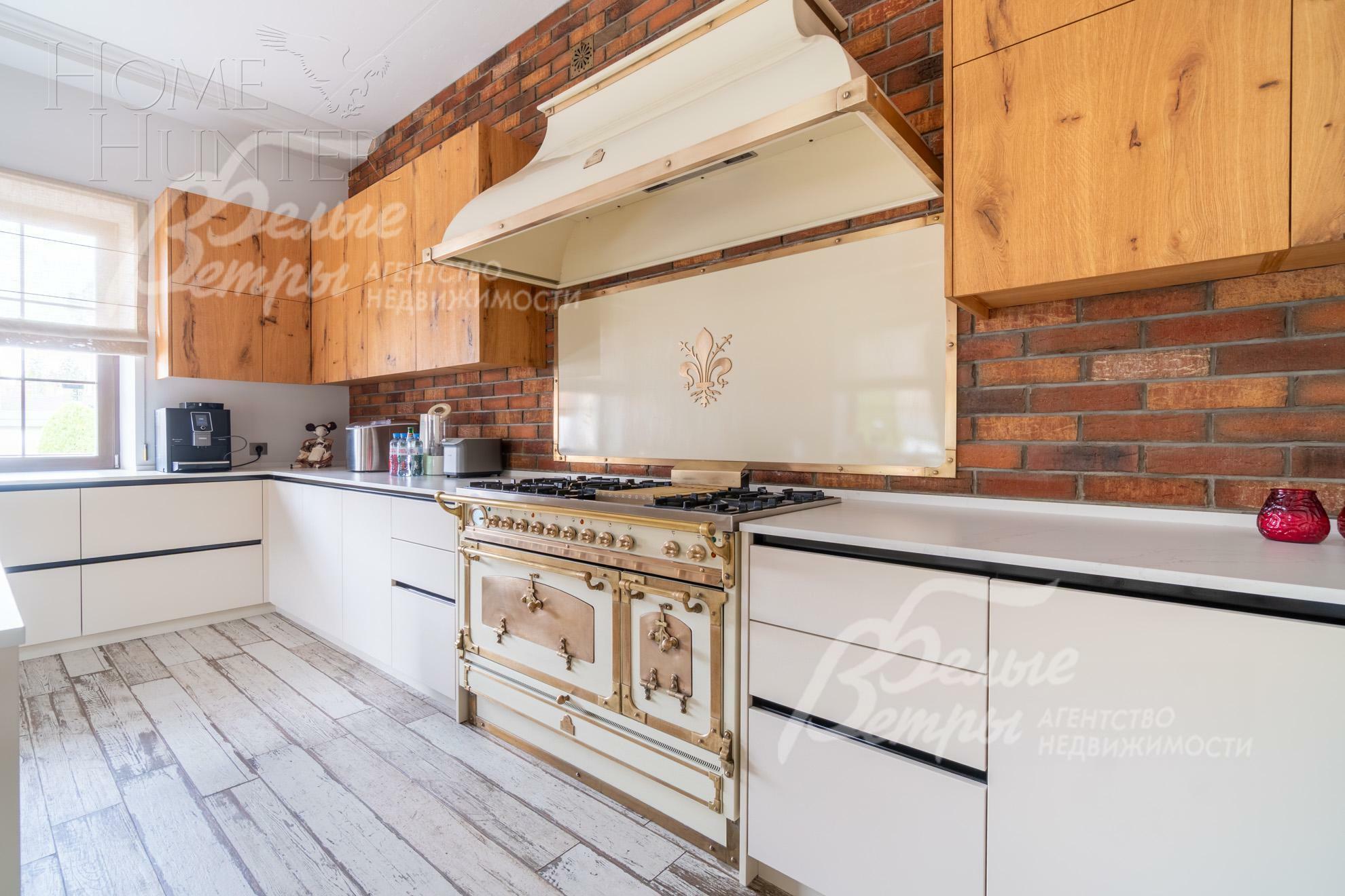 2-этажный коттедж 900 м² с отделкой