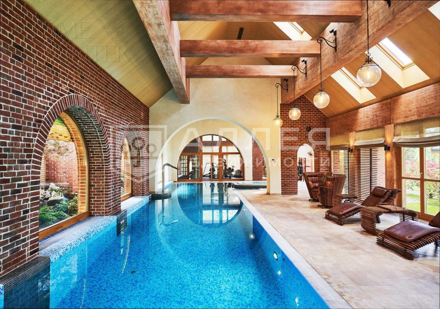 2-этажный коттедж 1 185 м² с отделкой