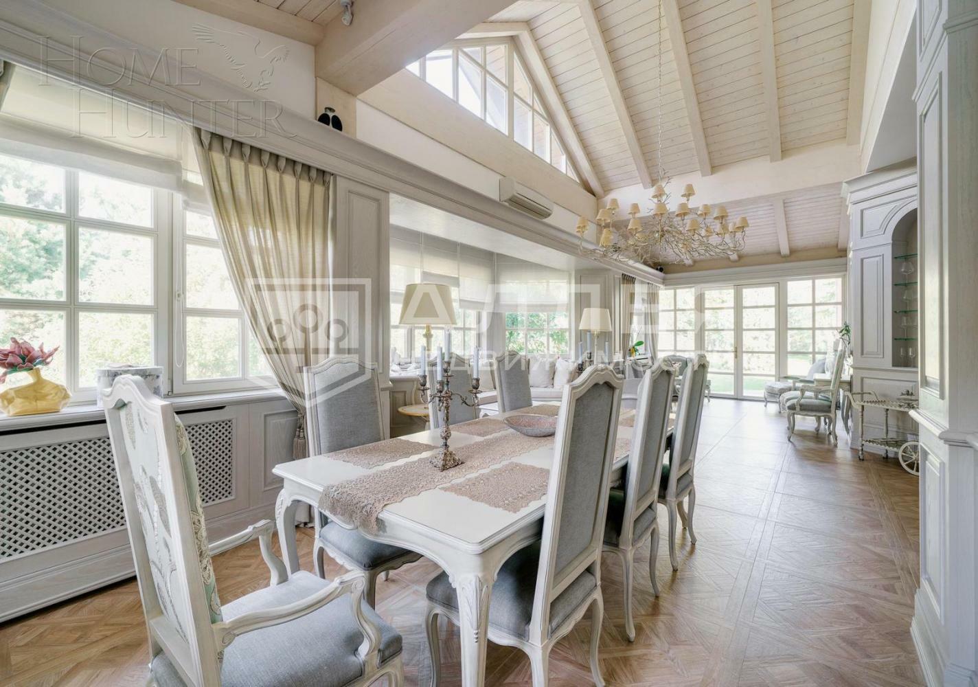 2-этажный коттедж 1 185 м² с отделкой