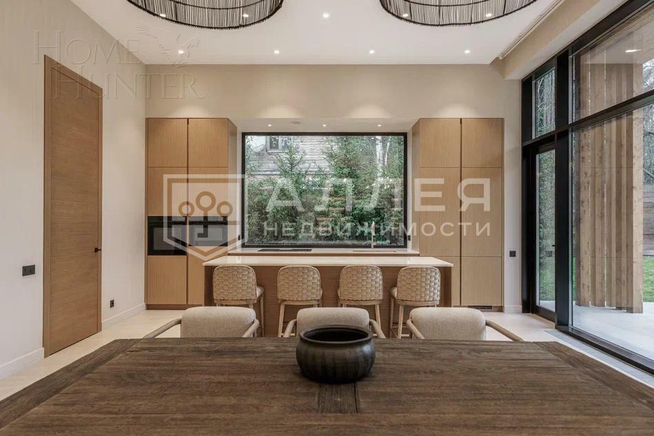 1-этажный коттедж 275 м² с отделкой