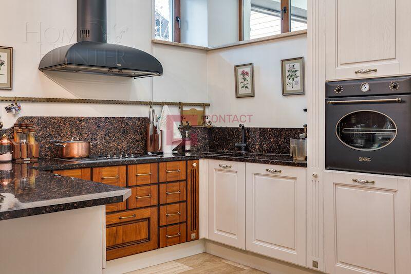 2-этажный коттедж 660 м² с отделкой