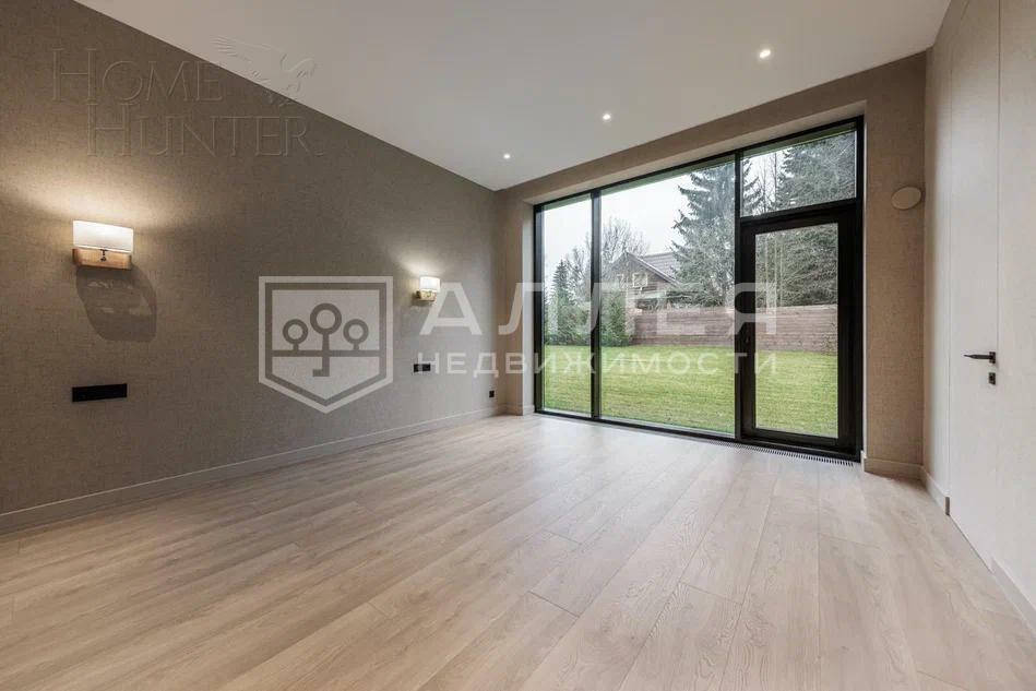 1-этажный коттедж 275 м² с отделкой