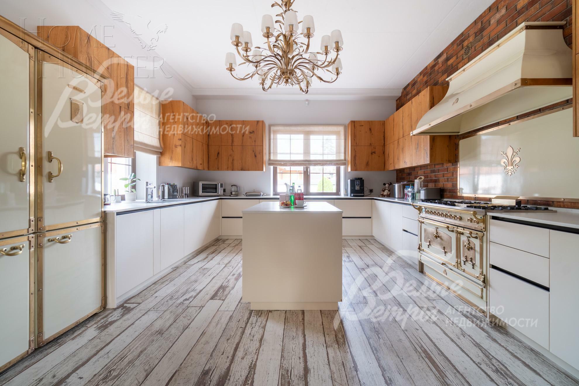 2-этажный коттедж 900 м² с отделкой