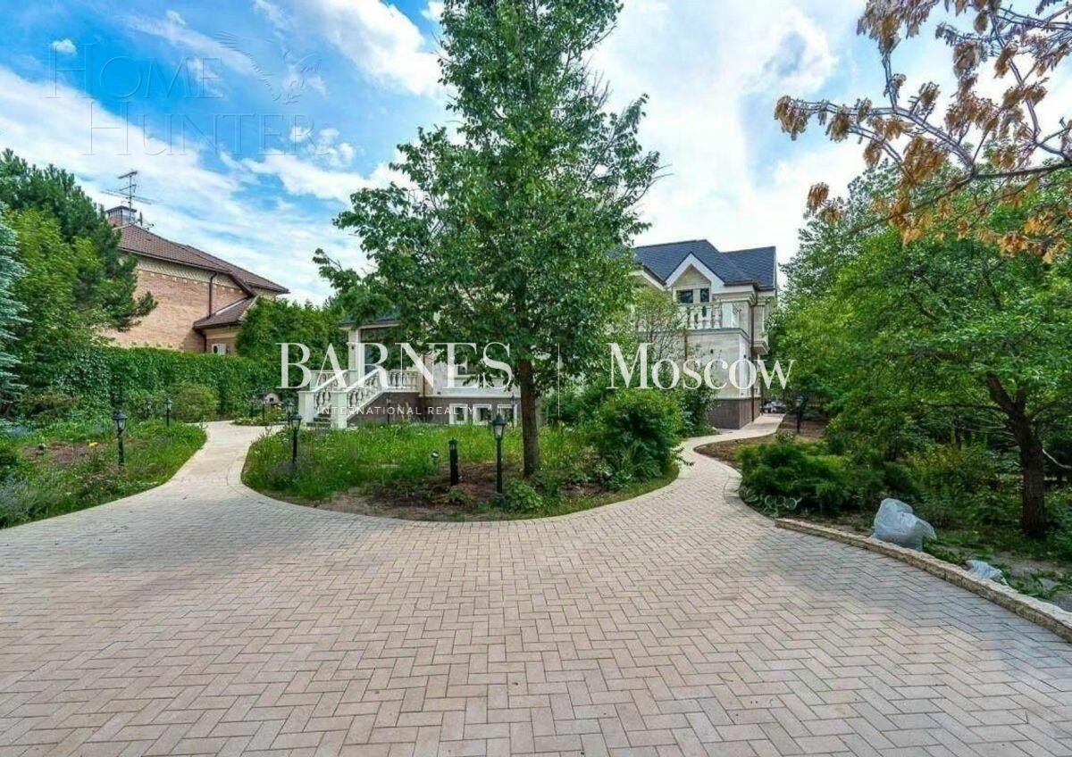 2-этажный коттедж 360 м² с отделкой