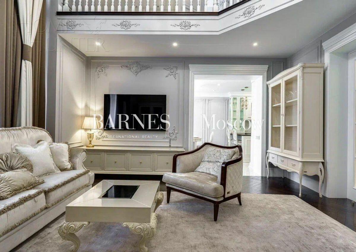 2-этажный коттедж 360 м² с отделкой