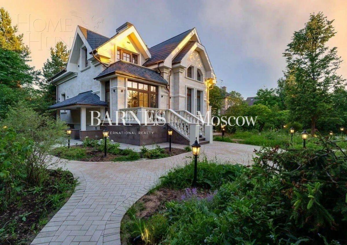 2-этажный коттедж 360 м² с отделкой