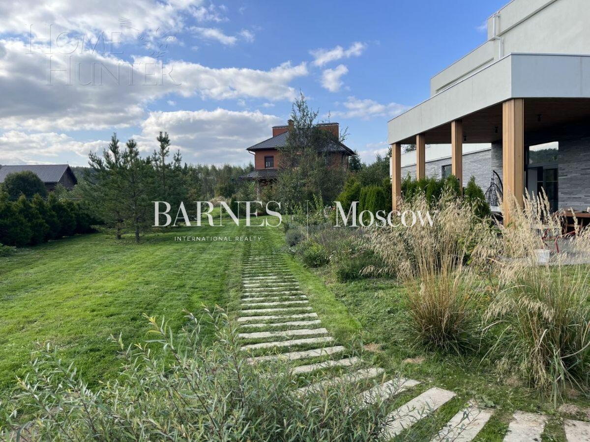 2-этажный коттедж 350 м² с отделкой