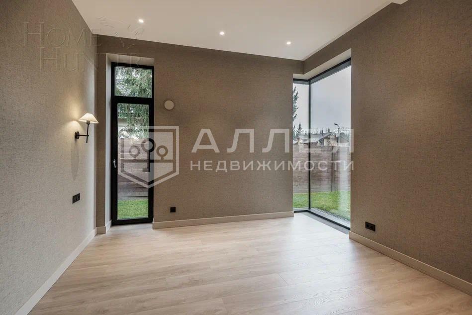 1-этажный коттедж 275 м² с отделкой