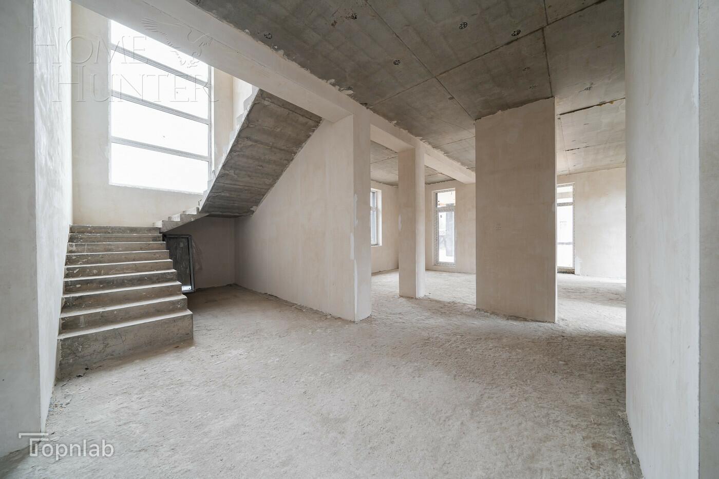 2-этажный коттедж 360 м² без отделки