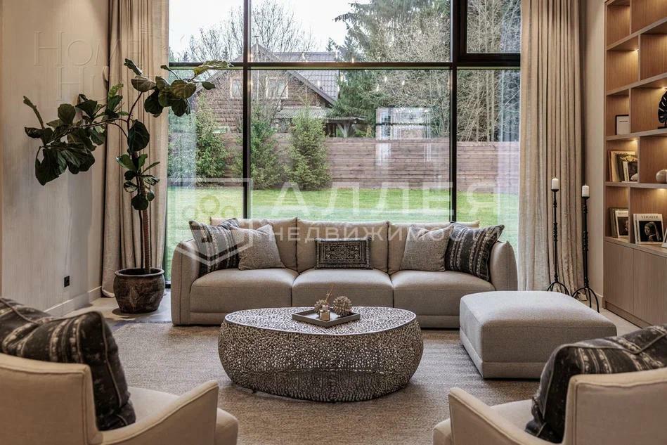 1-этажный коттедж 275 м² с отделкой