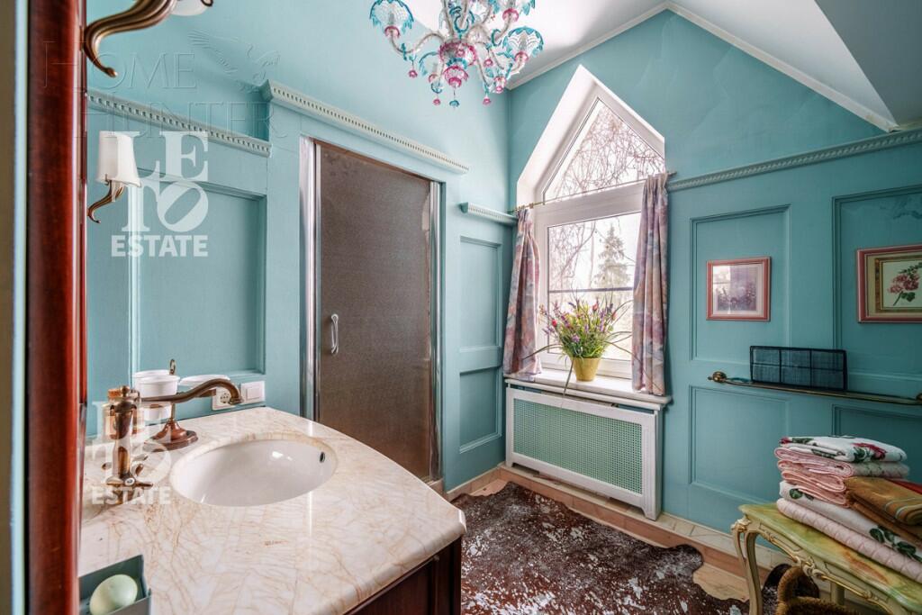 3-этажный коттедж 840 м² с отделкой