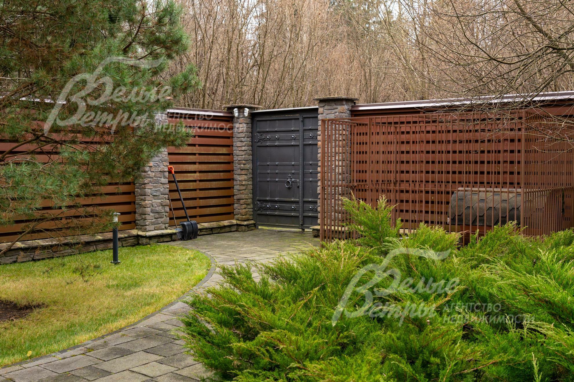 2-этажный коттедж 900 м² с отделкой