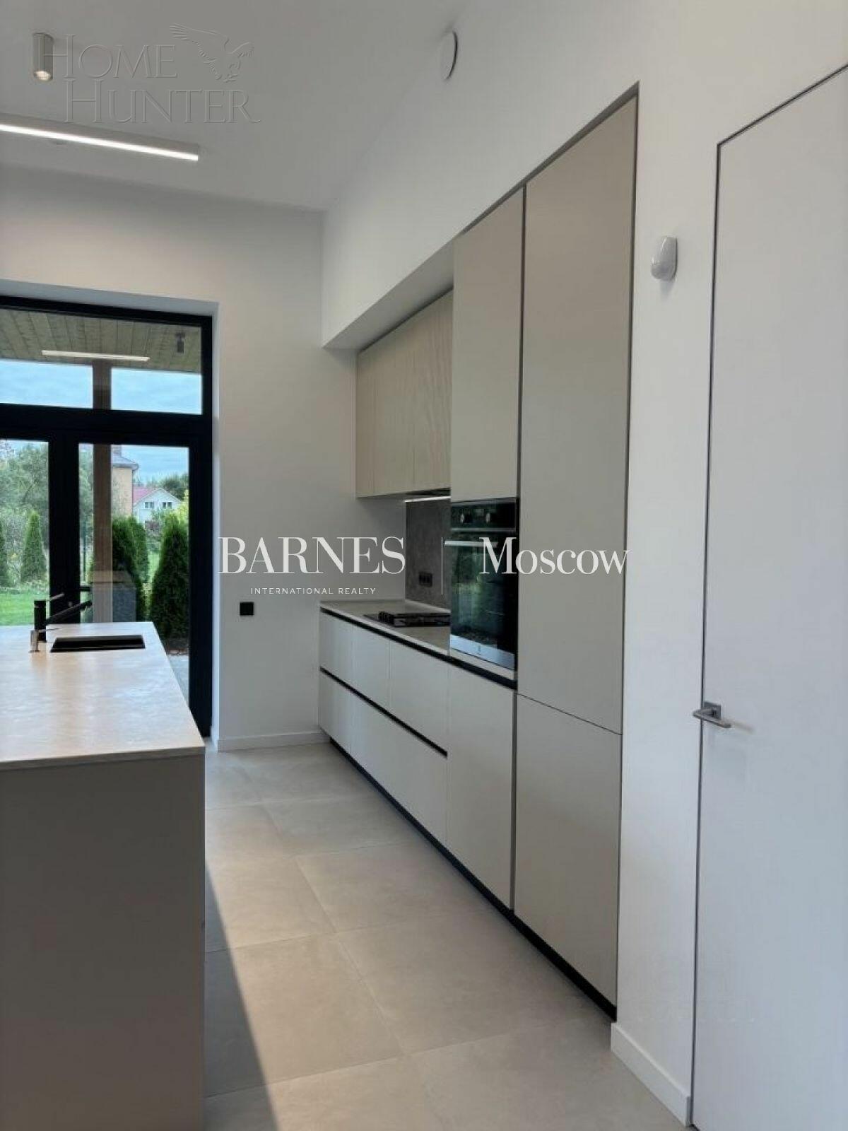 2-этажный коттедж 350 м² с отделкой