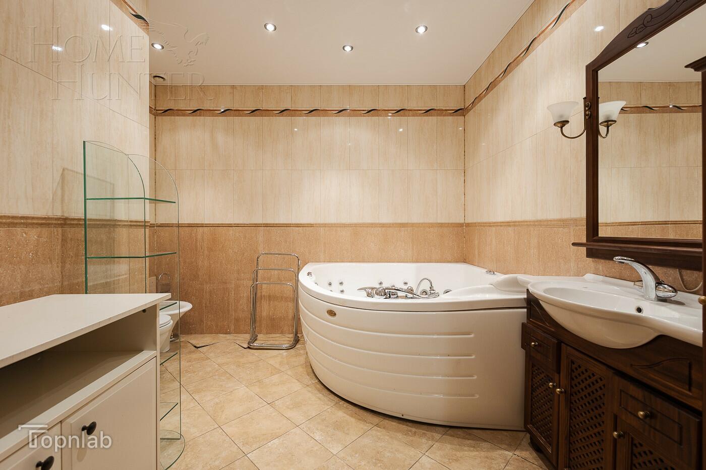 4-КОМН. КВАРТИРА С ОТДЕЛКОЙ 199 М² НА 4 ЭТАЖЕ