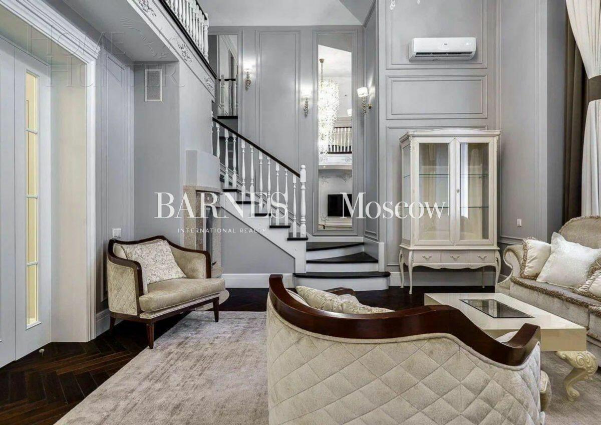 2-этажный коттедж 360 м² с отделкой