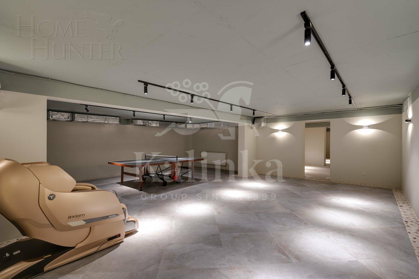 2-этажный коттедж 1 214 м² с отделкой