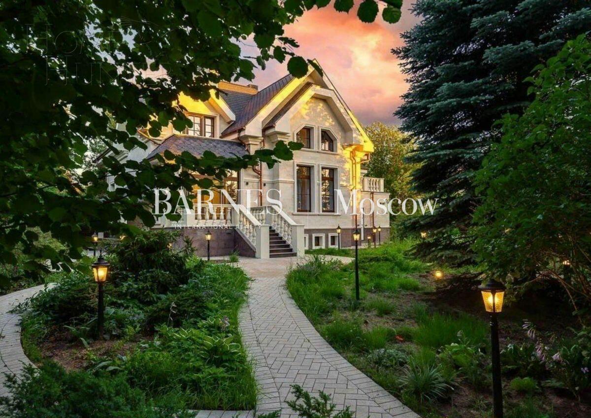 2-этажный коттедж 360 м² с отделкой