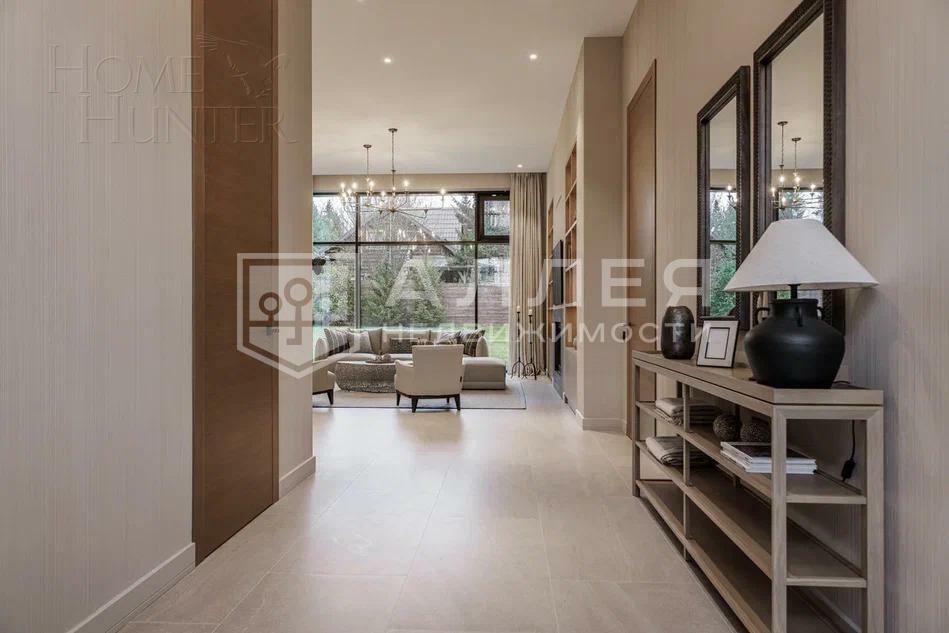 1-этажный коттедж 275 м² с отделкой