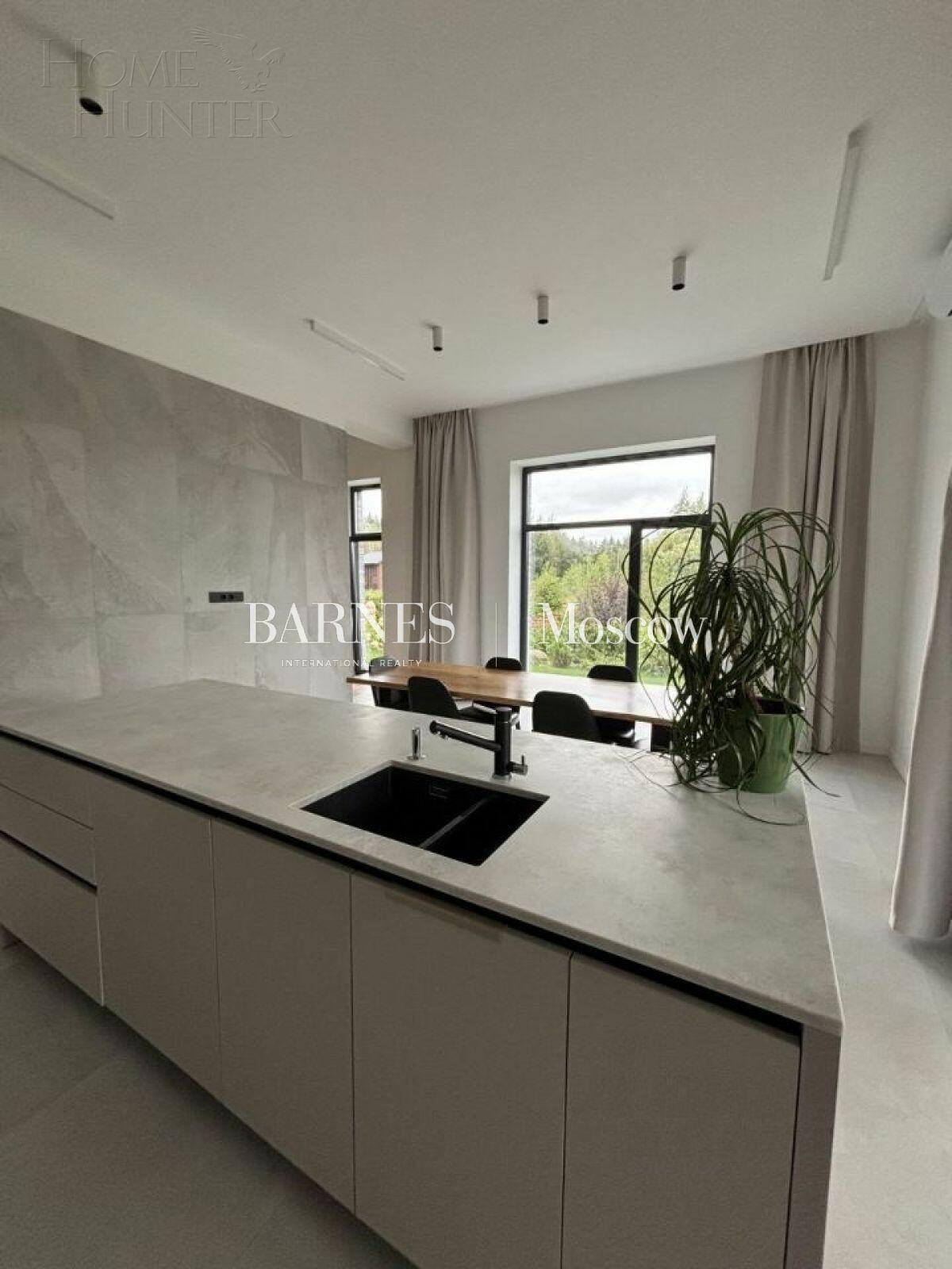 2-этажный коттедж 350 м² с отделкой