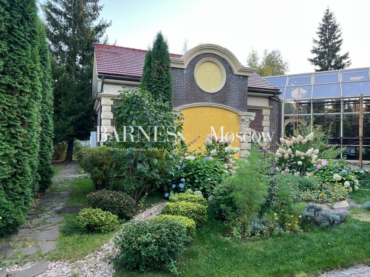 КОТТЕДЖ 700 м² с отделкой