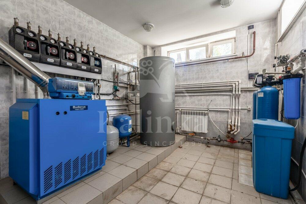 2-этажный коттедж 700 м² с отделкой