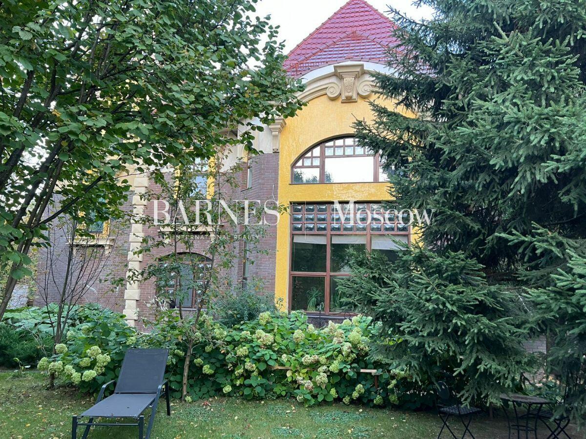 КОТТЕДЖ 700 м² с отделкой