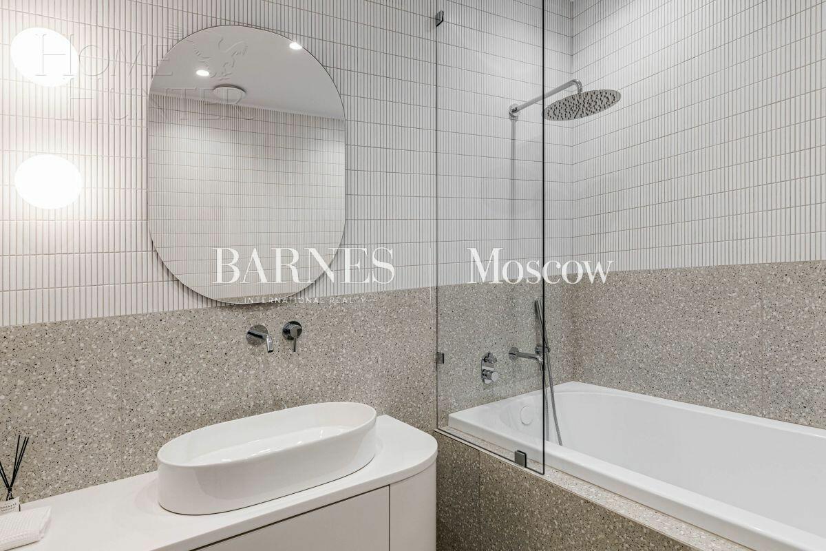 2-этажный коттедж 830 м² без отделки