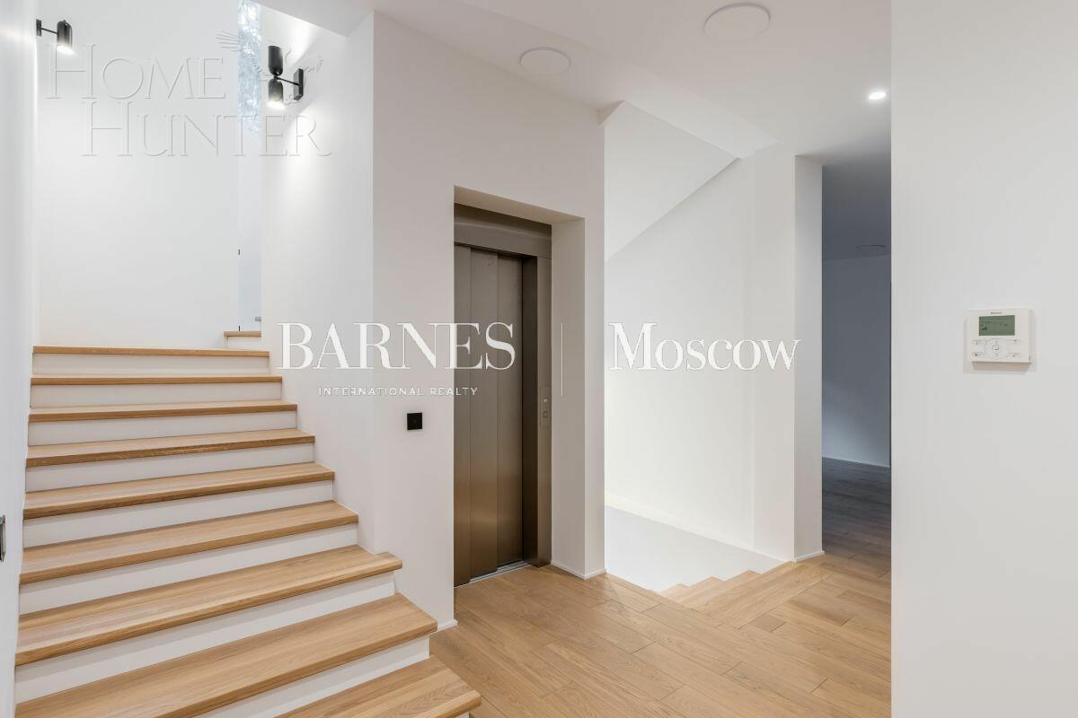 2-этажный коттедж 830 м² без отделки