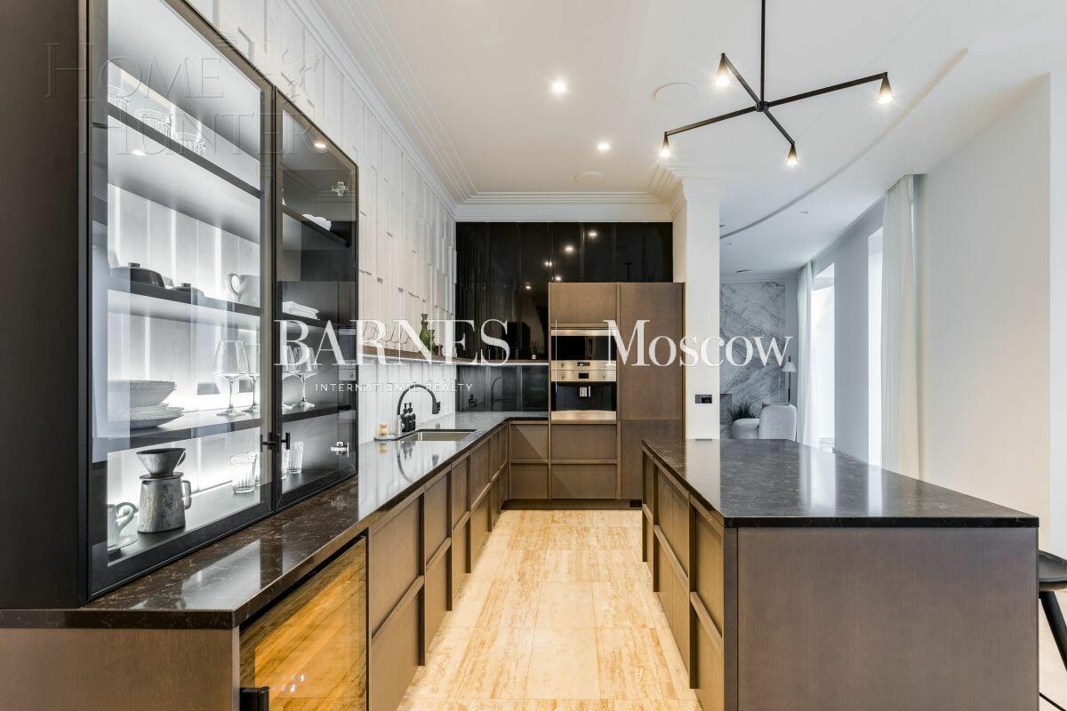 2-этажный коттедж 830 м² без отделки