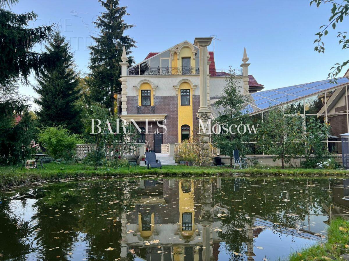 КОТТЕДЖ 700 м² с отделкой