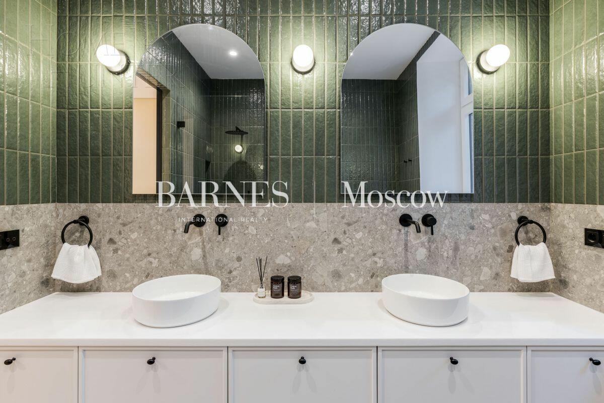 2-этажный коттедж 830 м² без отделки