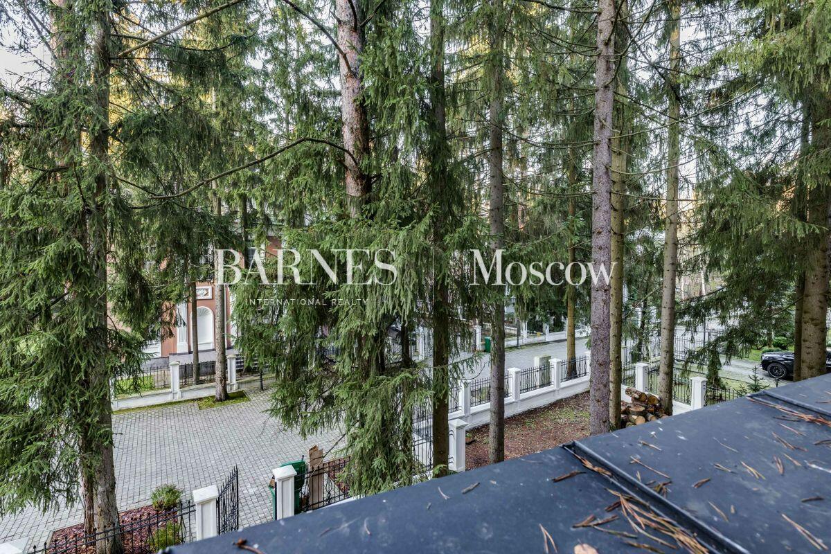 2-этажный коттедж 830 м² без отделки