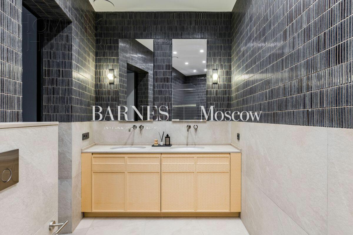 2-этажный коттедж 830 м² без отделки