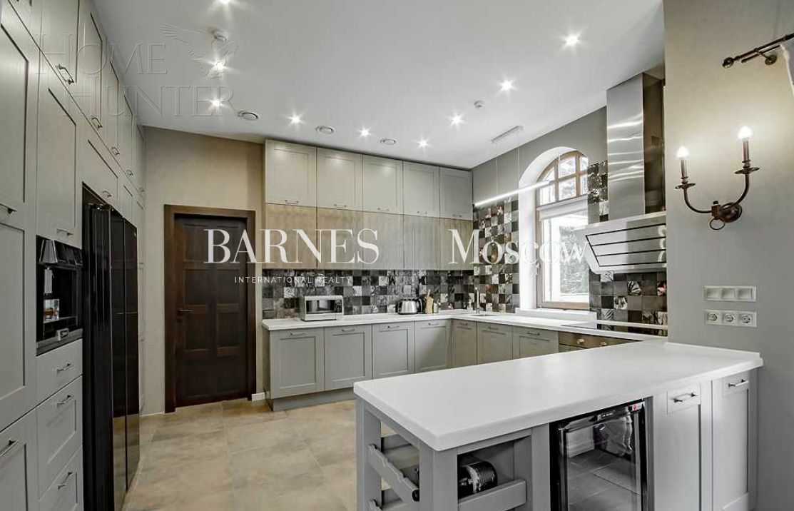 КОТТЕДЖ 700 м² с отделкой