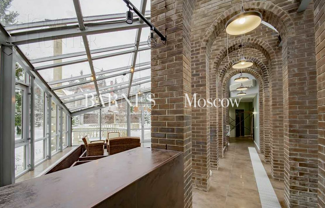 КОТТЕДЖ 700 м² с отделкой