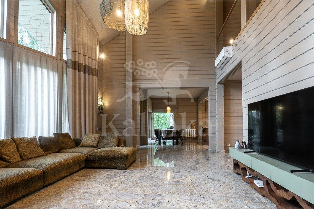 2-этажный коттедж 817 м² с отделкой