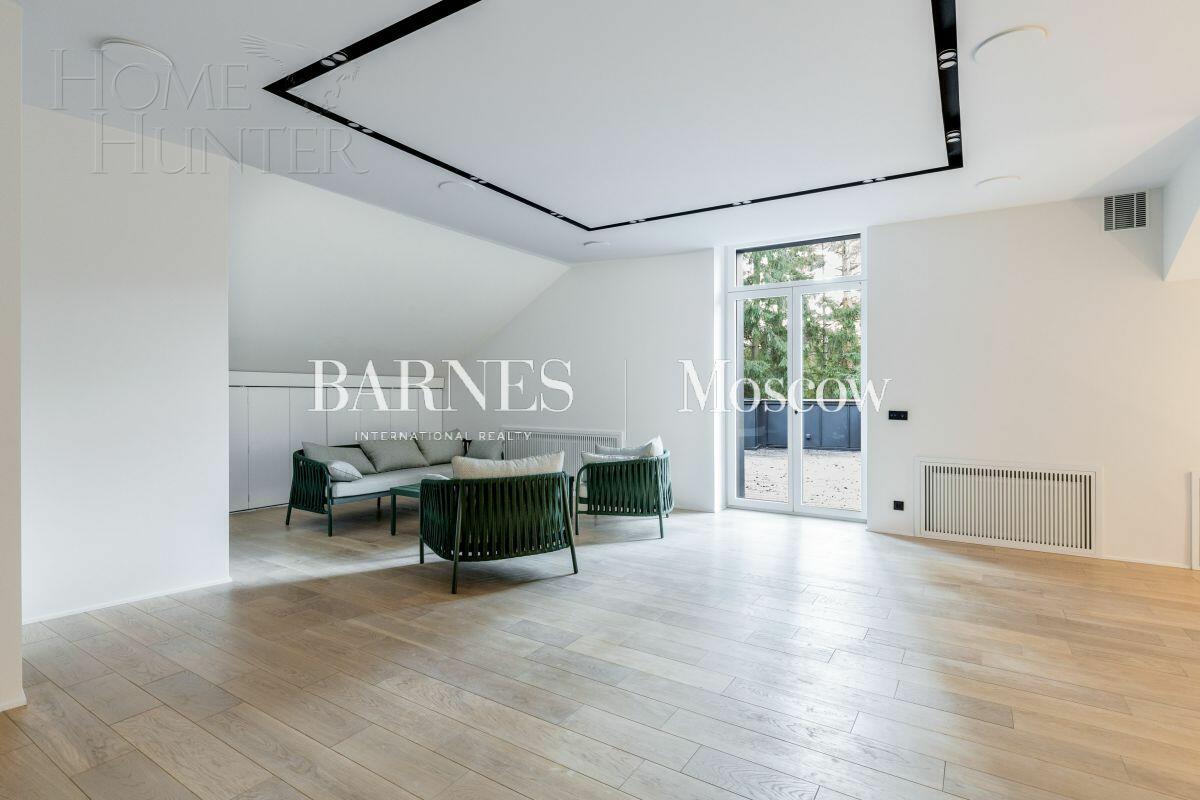 2-этажный коттедж 830 м² без отделки