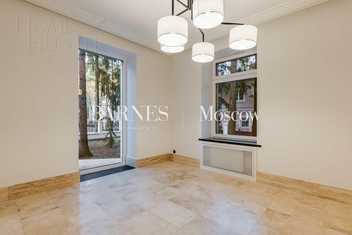 2-этажный коттедж 830 м² без отделки