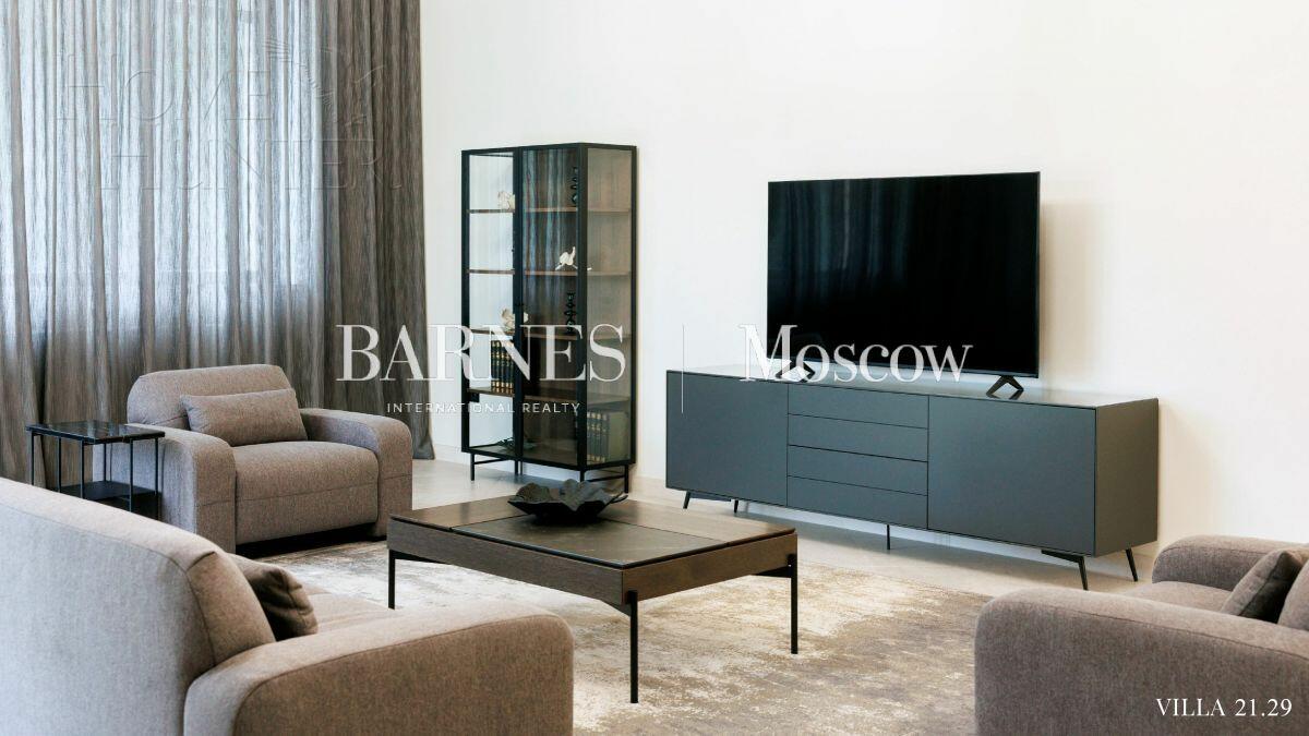 2-этажный коттедж 1 250 м² с отделкой