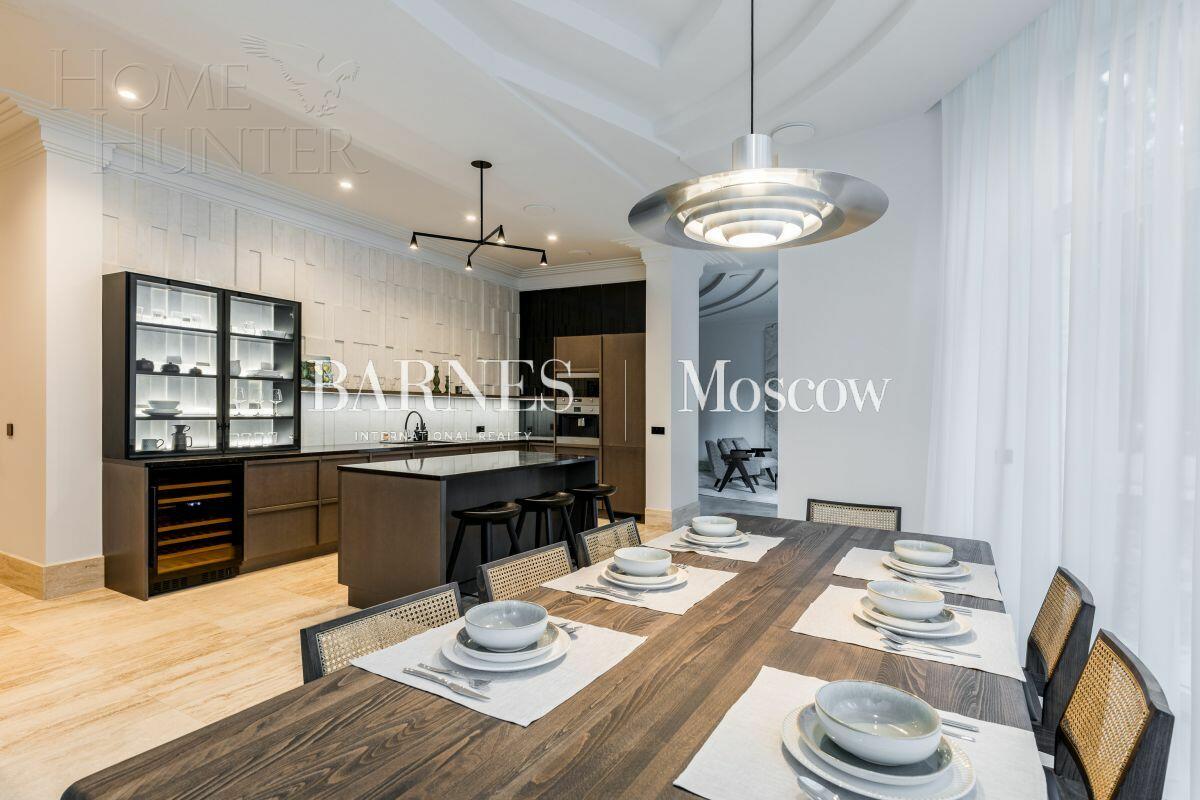 2-этажный коттедж 830 м² без отделки