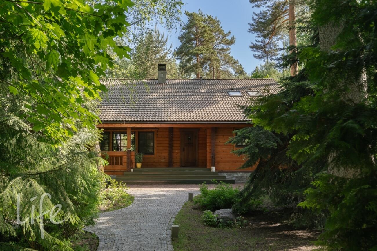 2-этажный коттедж 847 м² с отделкой