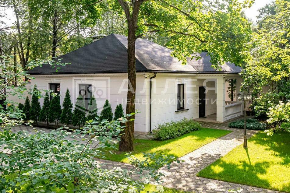 2-этажный коттедж 450 м² с отделкой