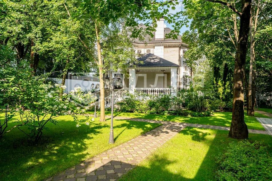 2-этажный коттедж 450 м² с отделкой