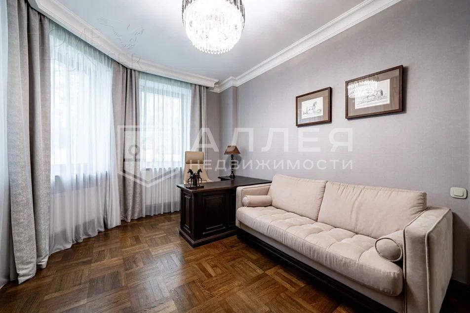 2-этажный коттедж 450 м² с отделкой